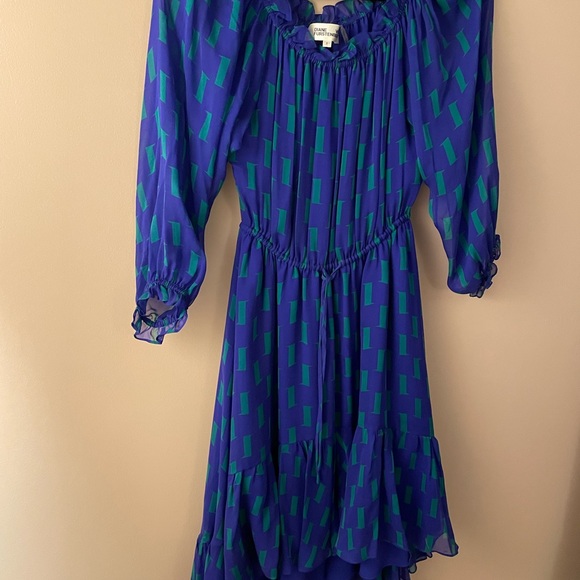 DVF blue and green off the shoulder dress size 6 - Picture 4 of 9